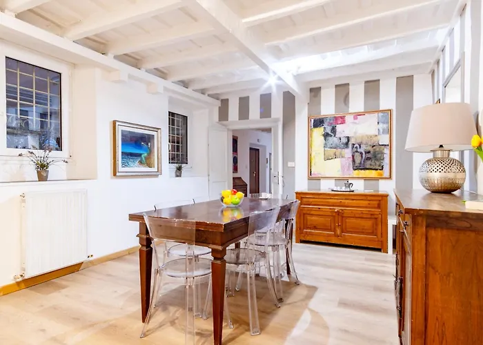 Elegantis Monti Appartement *